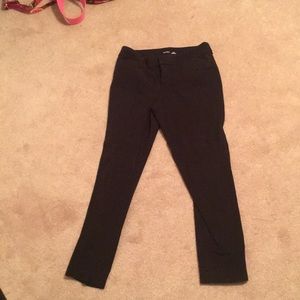 Women’s old navy pixie black pants size 6